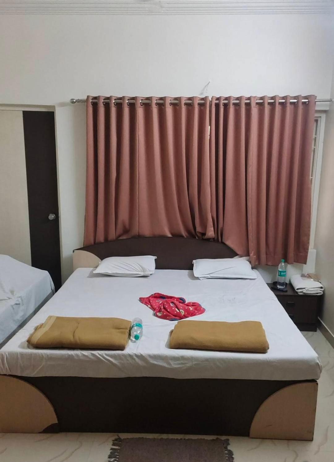 Shree Saurashtra Leuva Patel Samaj Nathdwara Villa Exteriör bild